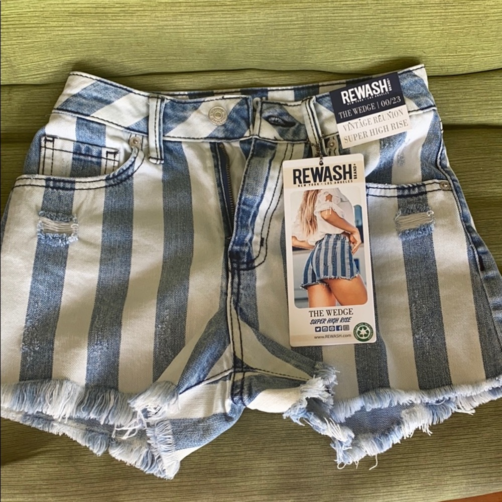 Brand new with tags size 00 shorts